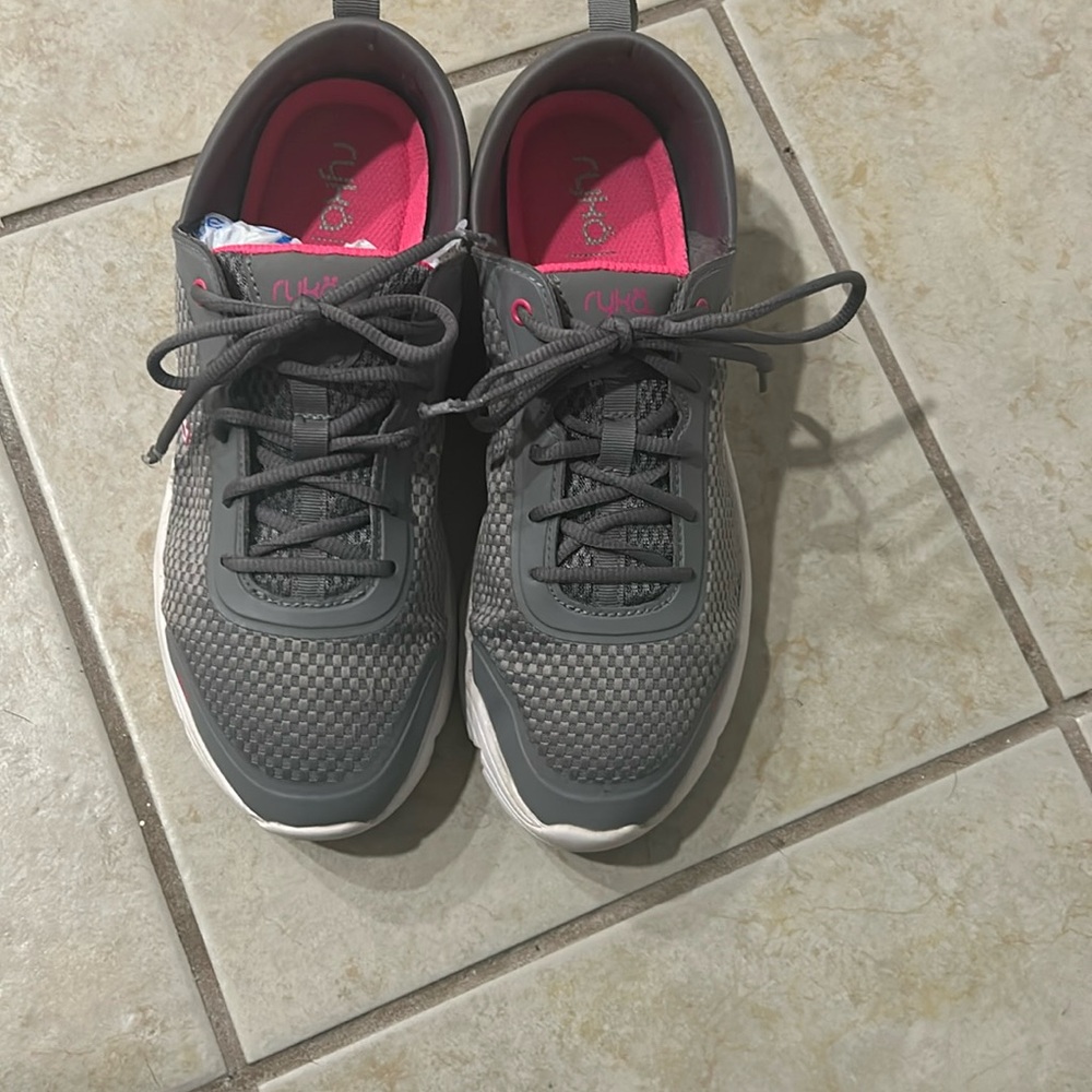 RYKA TENNIS SHOES